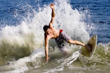 开云体育app-当现实撞碎逻辑，被罗德里戈一人凿穿的时空裂缝