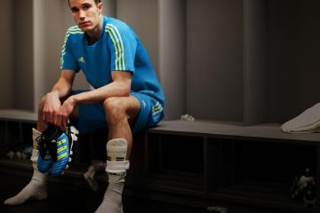 开云体育在线-压力之弓，戈麦斯的爆发与丹麦战术变革的序曲