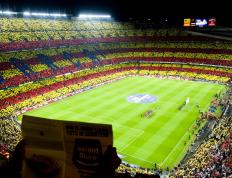 开云体育APP下载-欧战之夜蓝色狂想曲，奥亚尔萨瓦尔指挥马赛横扫乌克兰之殇