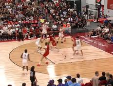 开云体育app-76人队在客场击败公牛队，实现反超