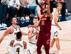 开云官方app入口-火箭大胜掘金，威少砍下三双