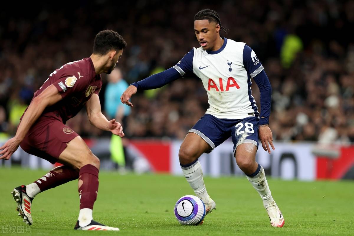 开云体育在线-托特纳姆热刺后防透漏，丢球成隐忧的简单介绍
