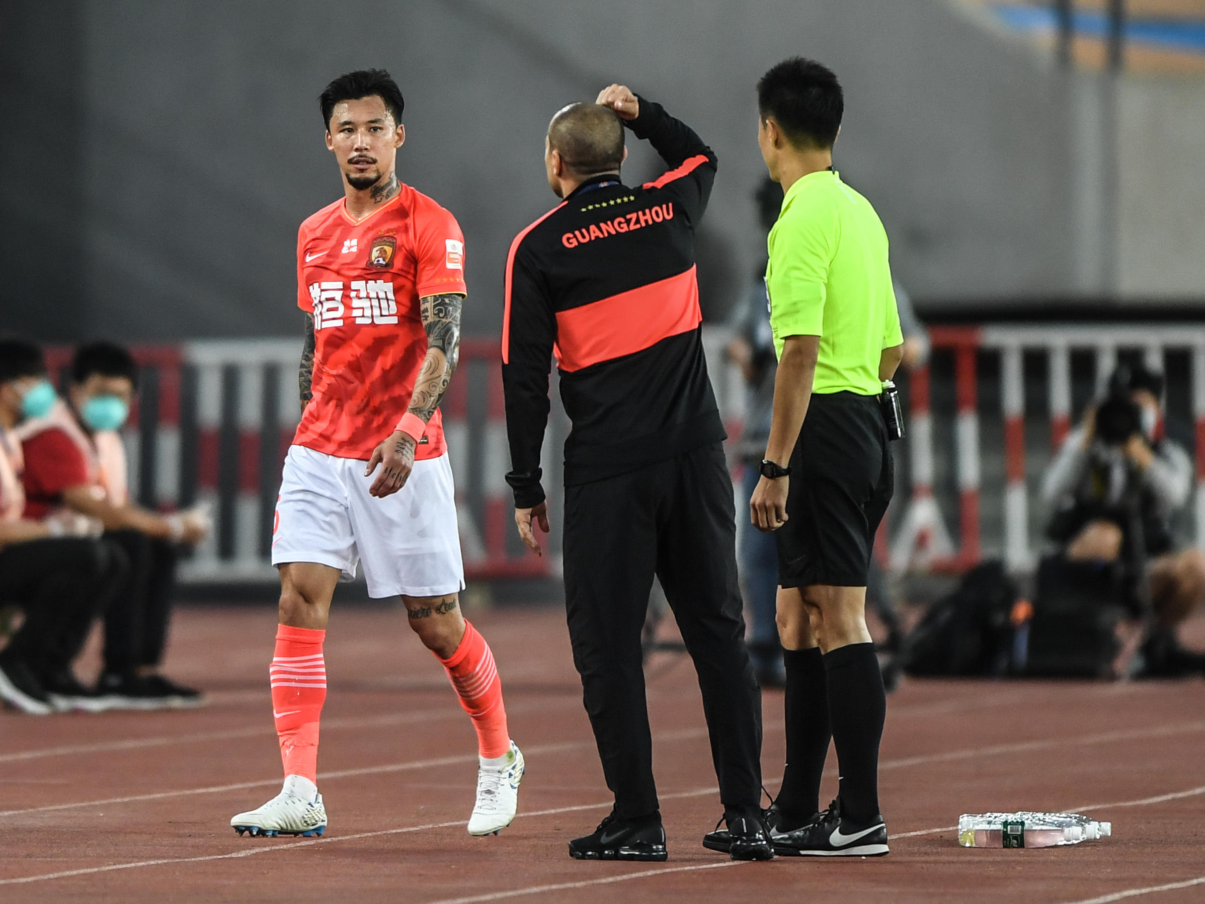 开云体育app-关于V5碾压NS，Lehends线上压制力十足宿命之战成都决赛之夜，技惊四座的信息