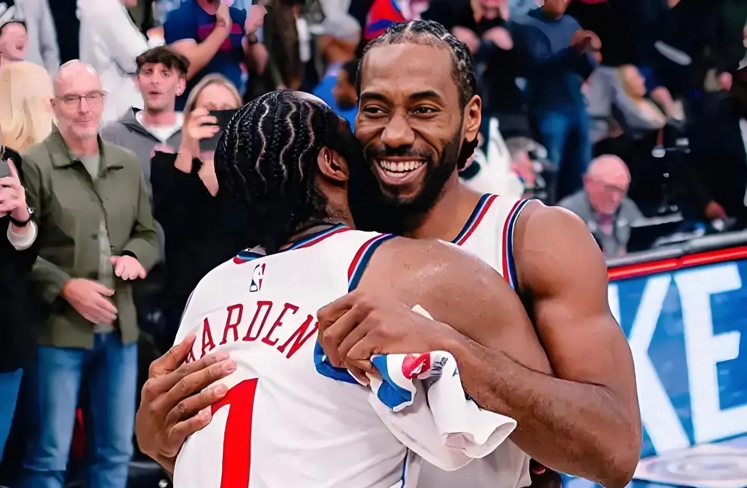 开云体育平台APP-包含火箭队惨败湖人,哈登与戴维斯的对决备受关注的词条