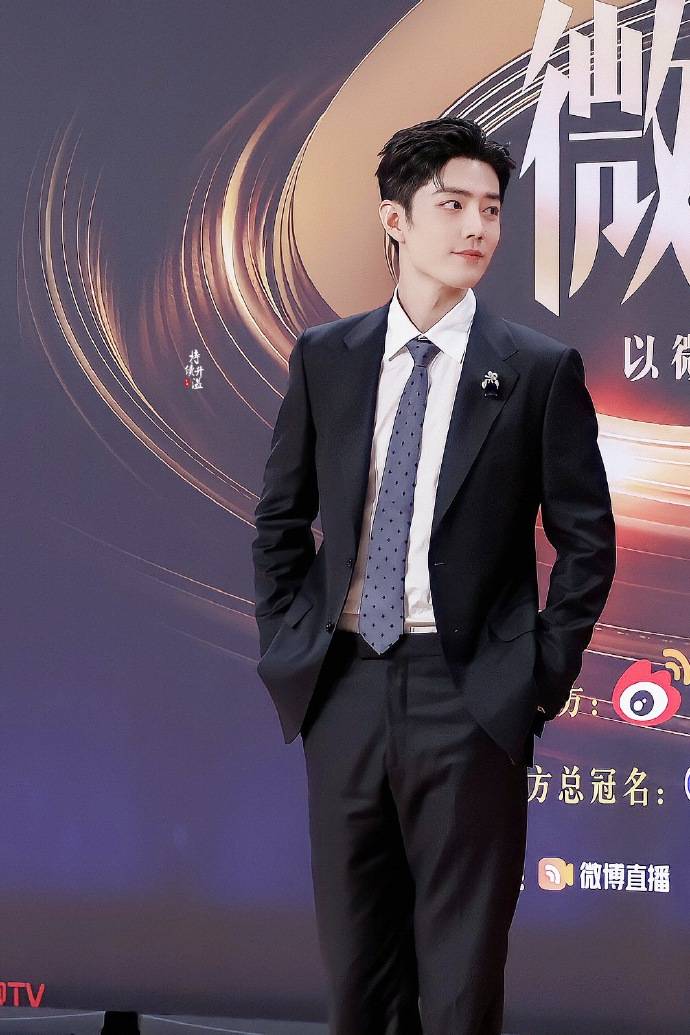 开云体育在线-半决赛即将拉开帷幕,各队实力对比引人期待的简单介绍