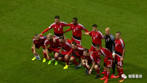 开云平台-卢森堡国脚奋力拼搏，欧国联赛事燃情续写