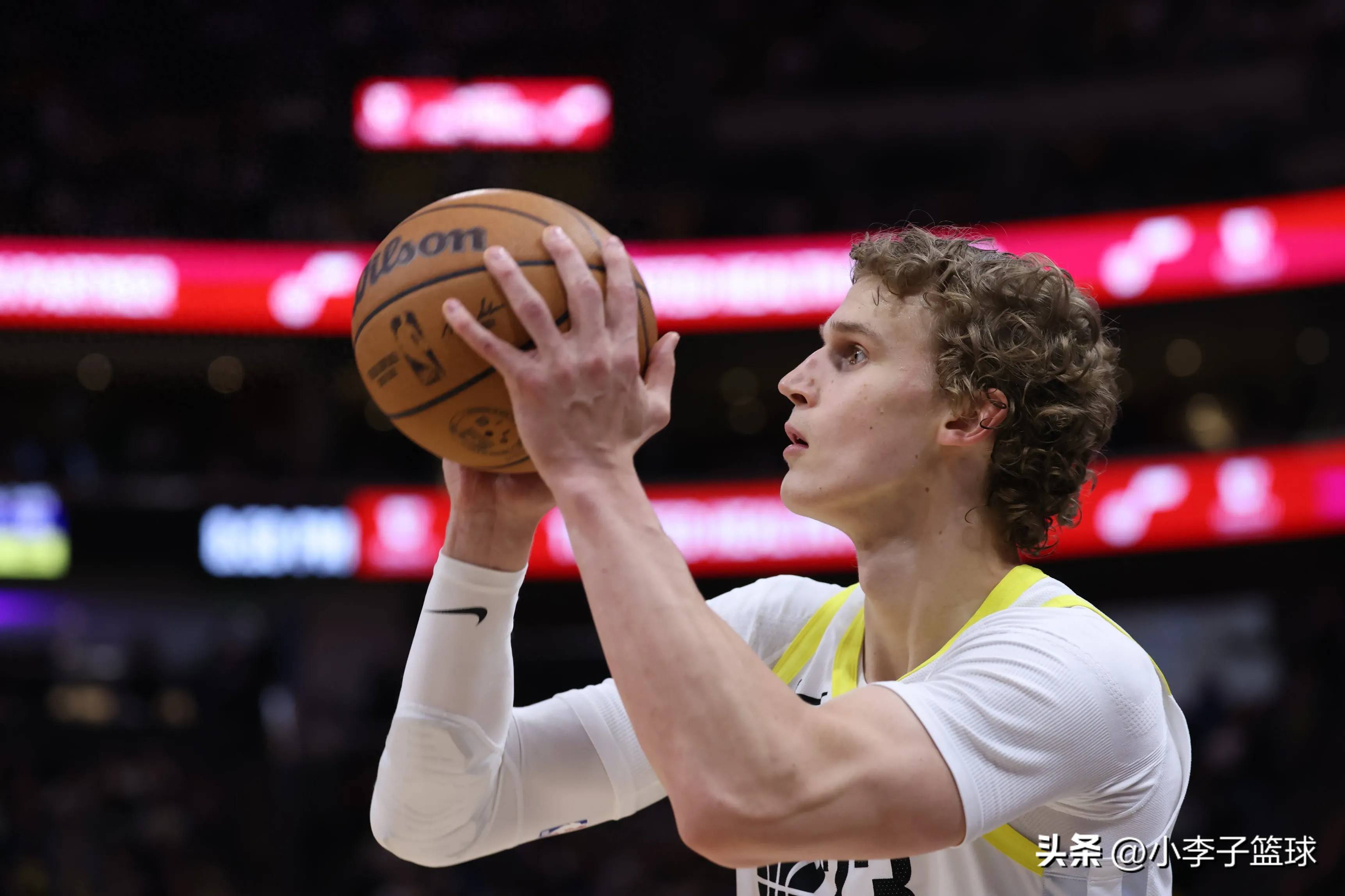 开云体育APP下载-中东篮球巨星战绩比拼，精彩纷呈的简单介绍