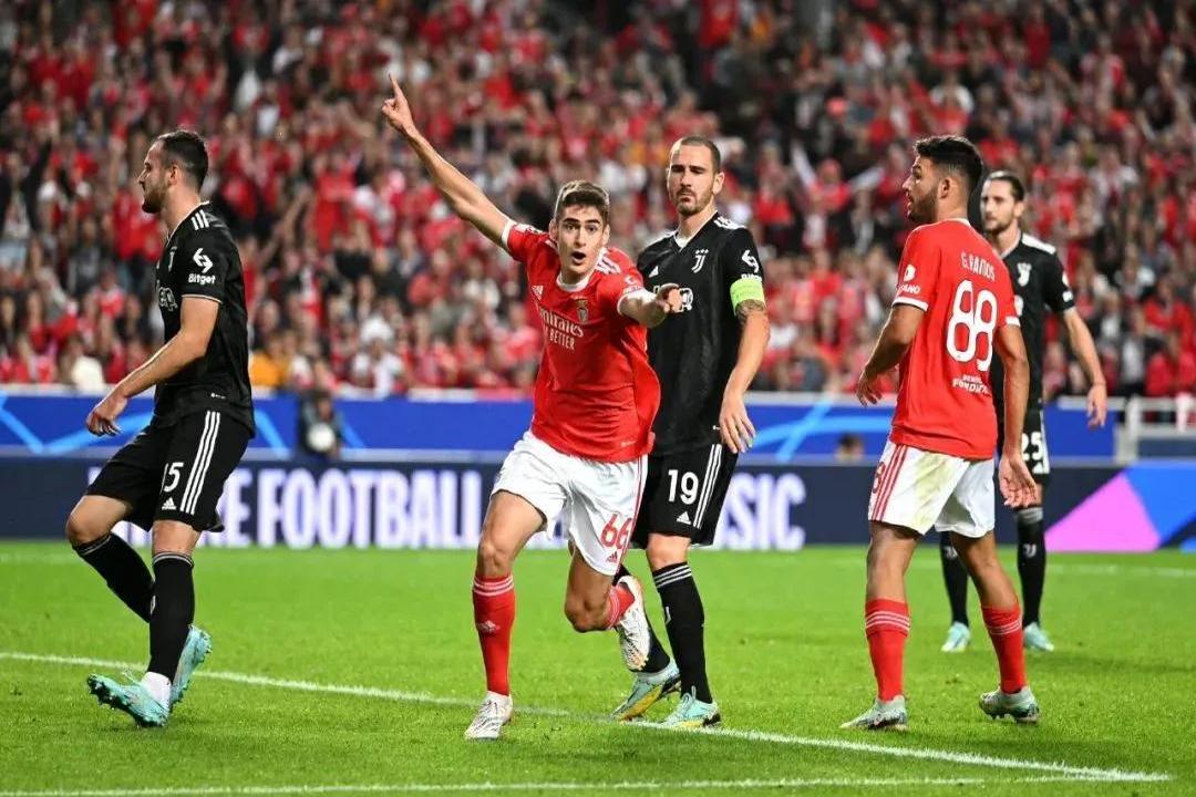 开云平台-摩纳哥队取得比赛胜利,展现出色表现