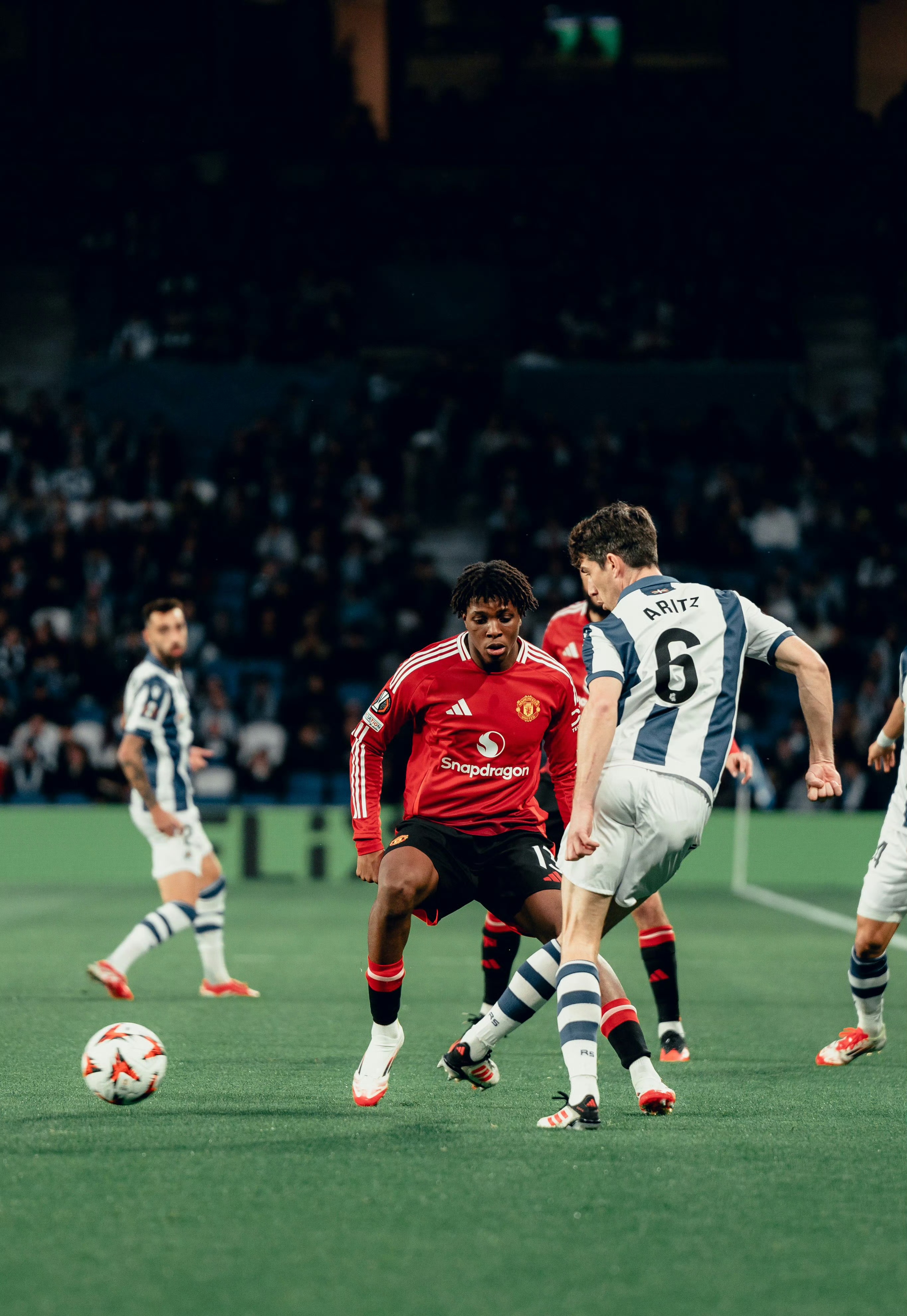 开云体育-欧预赛波兰失分打出平局,晋级压力倍增