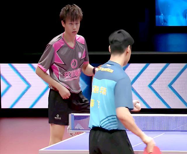 开云体育中国-波兰队鏖战瑞典队,林高远带队取胜