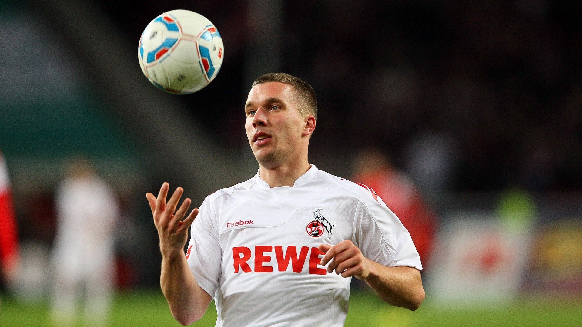 开云体育中国-从沙漠夜晚到世界之巅，萨拉赫一球定乾坤，诠释何为真正巨星价值